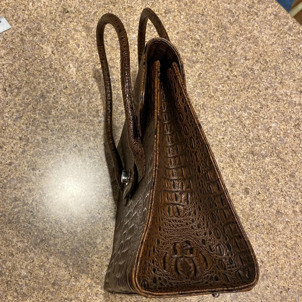 Diva Collection Brown Handbag with Two Handles bag - Picture 6 of 17